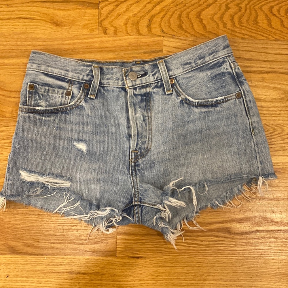 Levi 501 Denim Shorts size 27